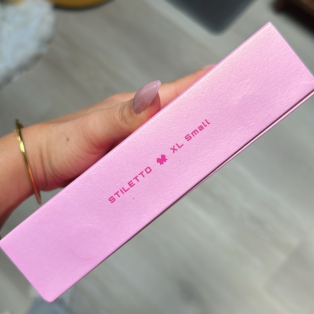 BRAND NEW pink Friday nails kawaii stilletto to press on nails kit - Picture 6 of 6